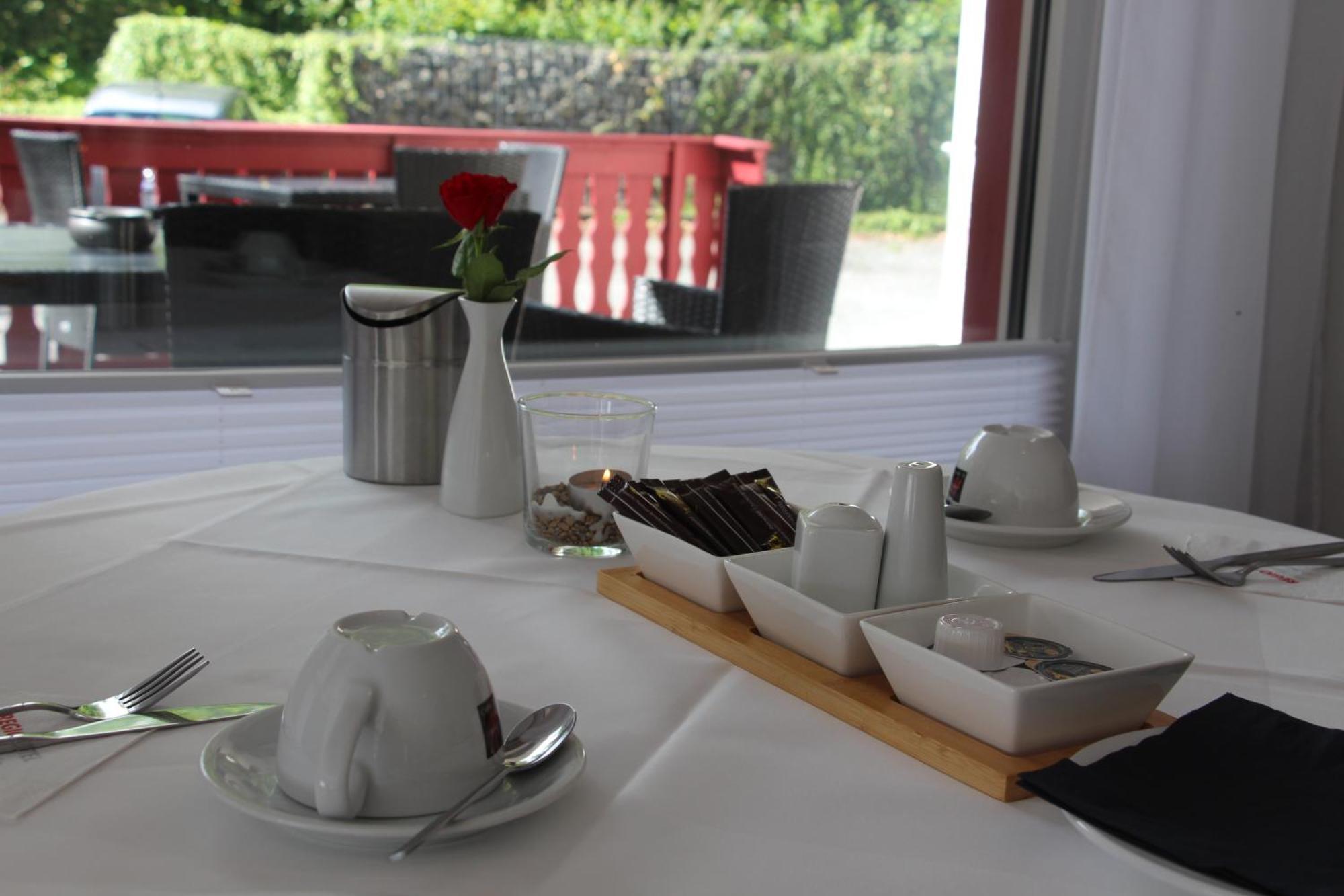 Regiohotel Germania Am Kurpark Бад Харцбург Екстериор снимка